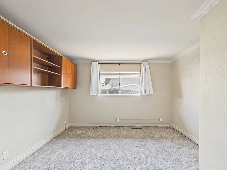 4910 Cabrillo Point — Photo 40