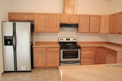 Kitchen w/stainless steel appliances