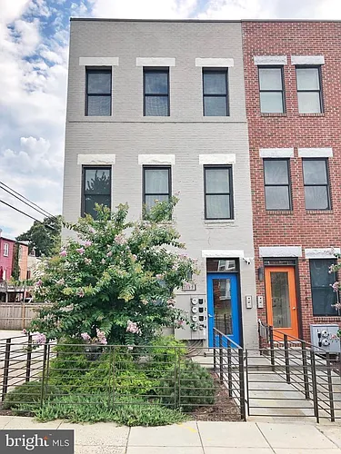 1159 Oates St NE #B Photo 1
