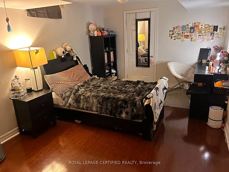 31 Everingham Cir #BASEMENT — Photo 3