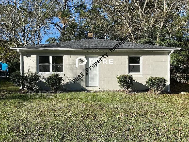 1612 Acacia St — Photo 2