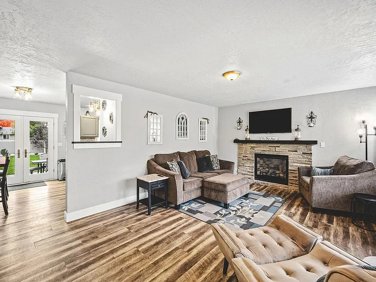 11168 N Bartlett Ave — Photo 8