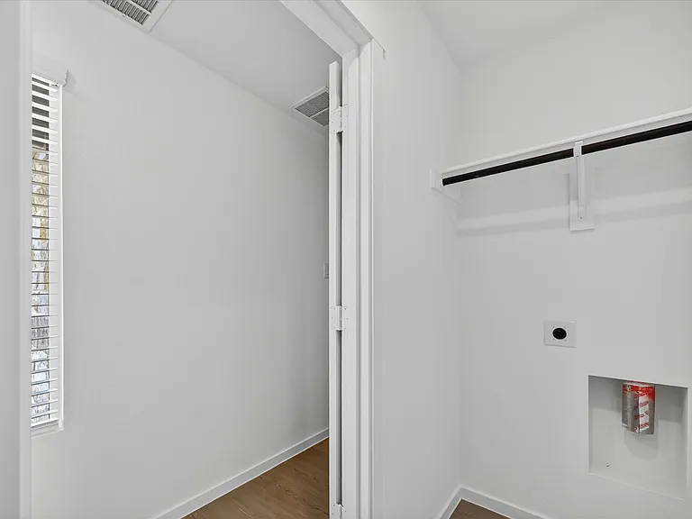 1516 Prince Rd — Photo 9