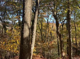 33 Gentle Breeze Ln, Glenville, NC 28736