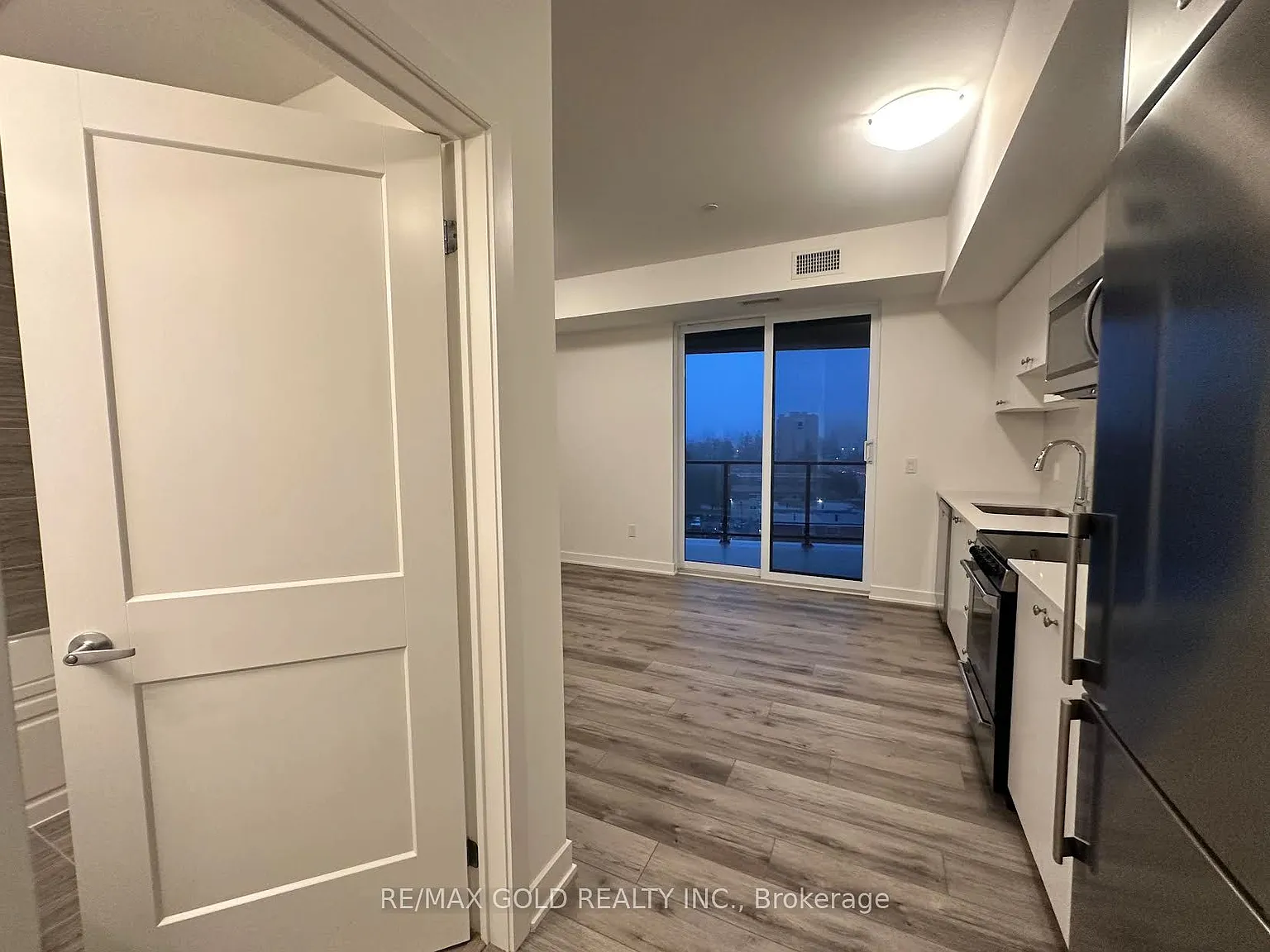 2 bed, $2,199 — Photo 3