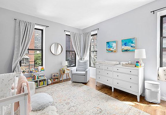 2nd image of 1428 Lexington Ave #4