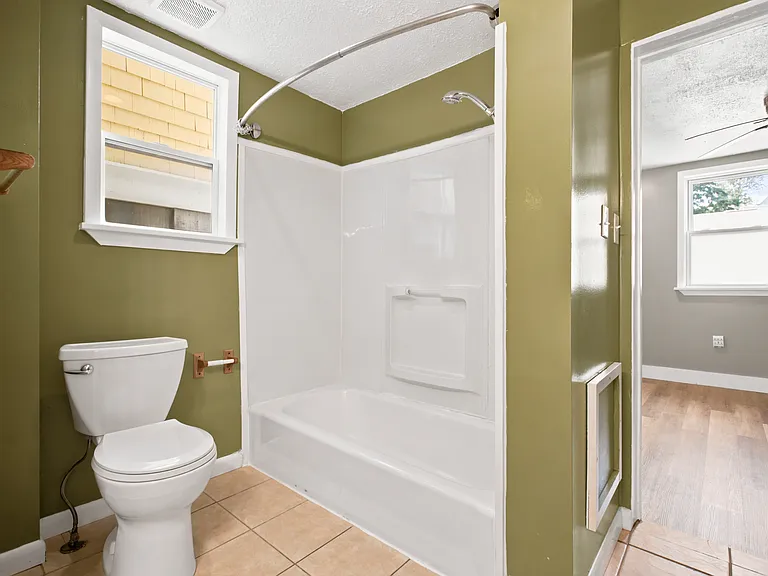 425 Iberia St #1 — Photo 14