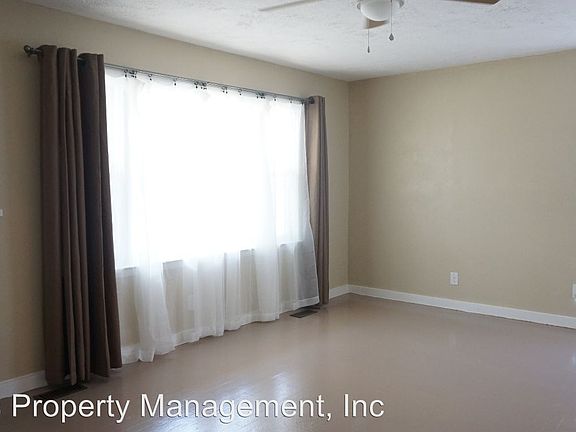 2nd image of 128 Peace St
