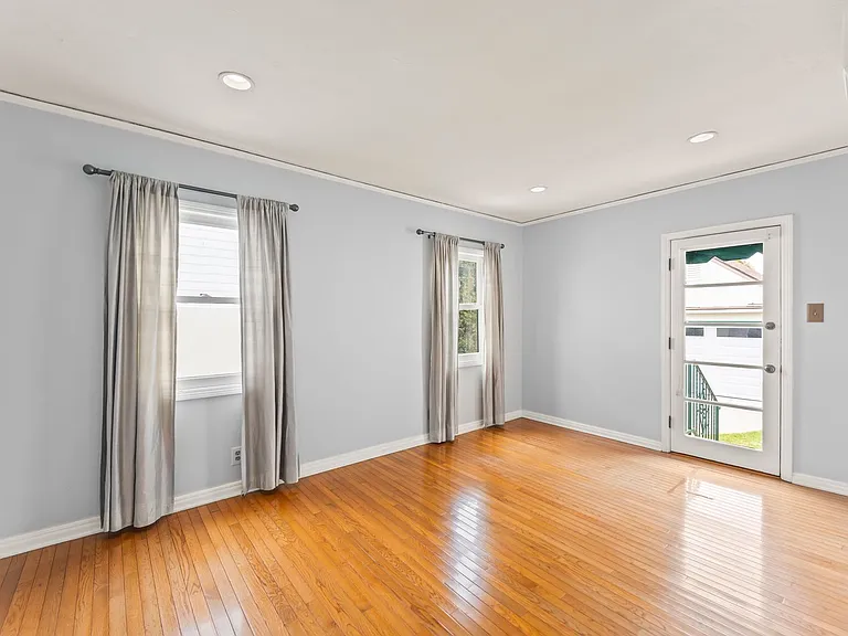 10342 Keswick Ave — Photo 18