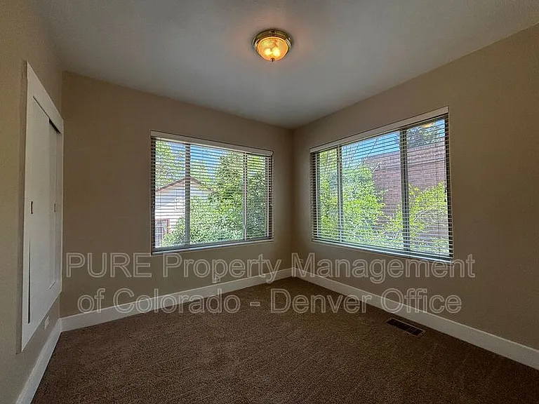 1144 N Monroe St — Photo 10