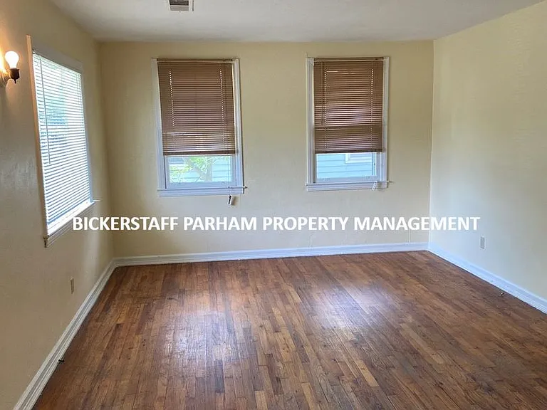 3053 Blan St — Photo 6