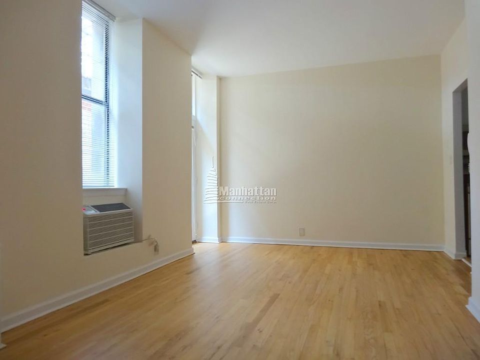 2nd image of 201 E 12th St #0G11