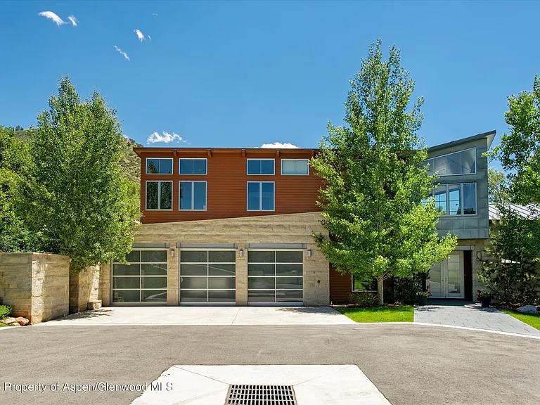 2556 Lower River Rd — Photo 47