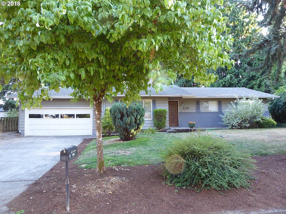 1st image of 1319 NE 115th St