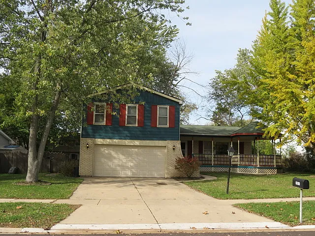 6S160 Carlyle Ct photo 1