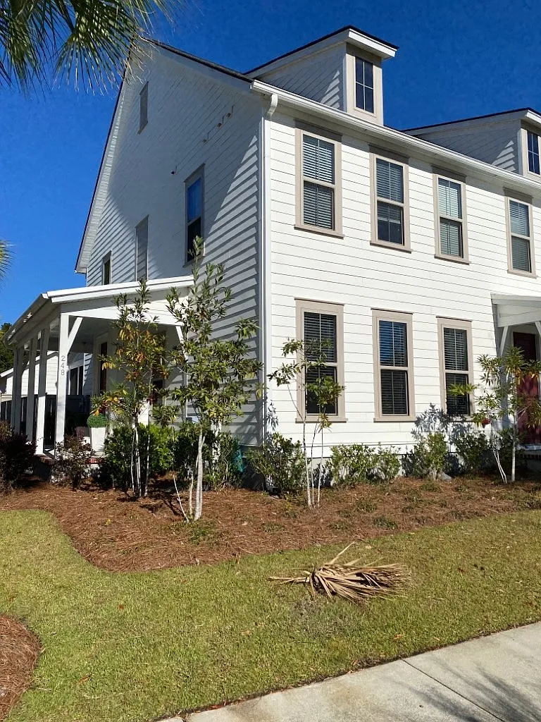 2 bed, 2.5 bath, 1547 sqft, $2,200 — Photo 3