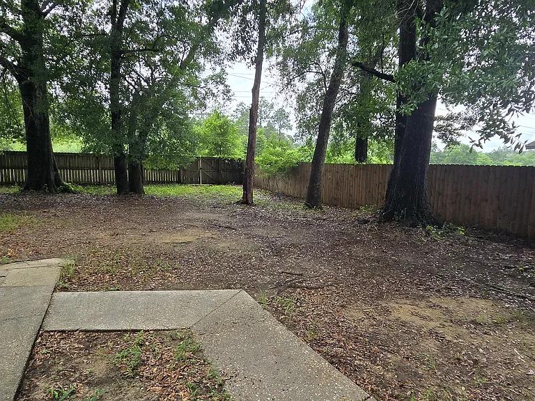 1087 New Haven Dr — Photo 13