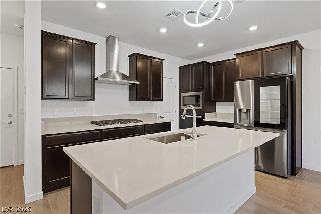 3 bed, 2.5 bath, 1560 sqft, $2,450 — Photo 1
