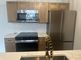 2569 Grassy Point Dr