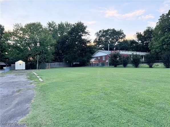 117 Gov Bass Little St, Greenwood, AR 72936