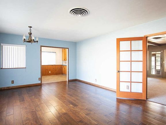 2nd image of 1409 W Feemster Ave