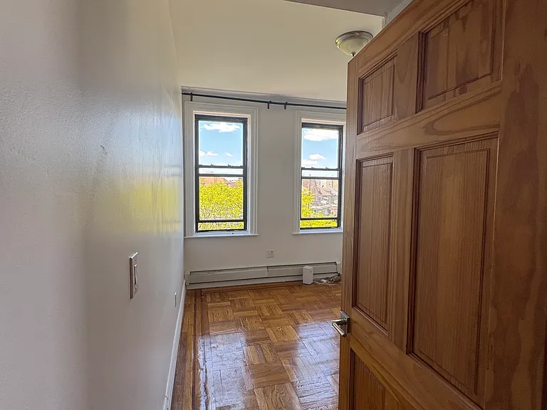 1913 Stillwell Ave #2 — Photo 10