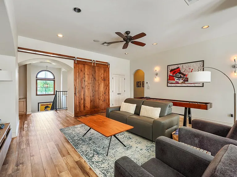 701 Hurst Creek Rd — Photo 15