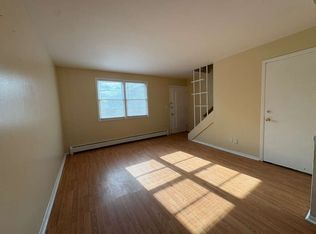 75 Fairview Ave #Dd, Hamden, CT 06514