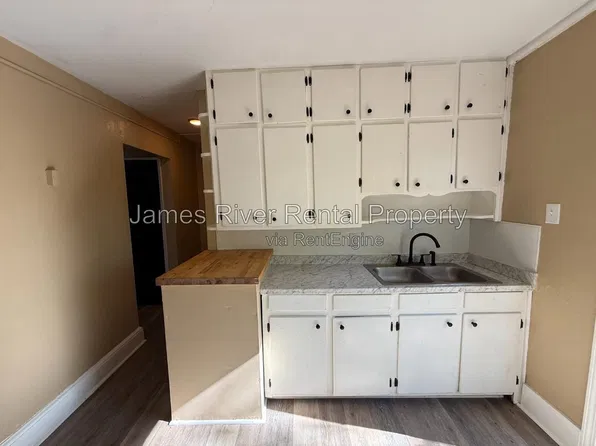 500 Clearview Dr, Martinsville, VA