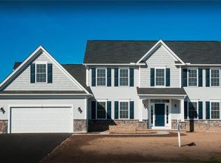 280 Barclay Ct, Greece, NY 14612