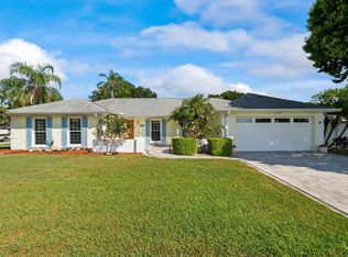 8900 Merrimoor Blvd, Seminole, FL 33777