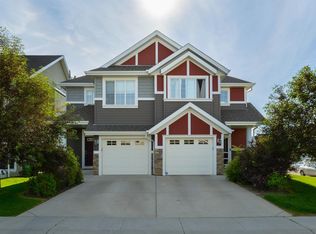 2315 68th St SW, Edmonton, AB T6X2B1