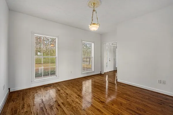 1150 Lee Road 250 — Photo 4