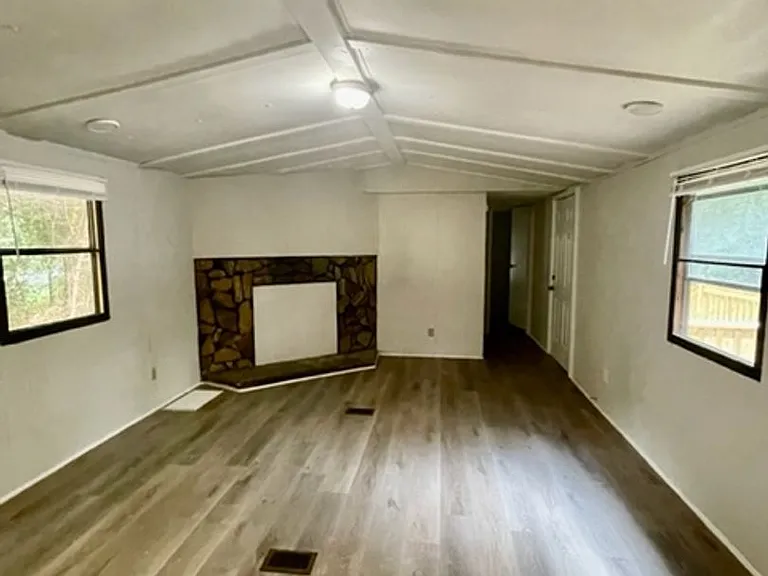 1736 Ratchford Dr — Photo 5