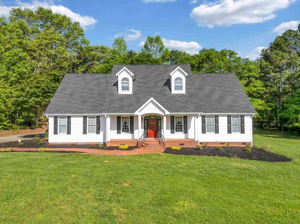 315 McDonald Farms Dr, Chesnee, SC 29323