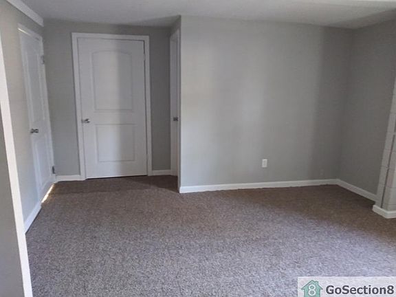 4th image of 5591 Thomas Dr