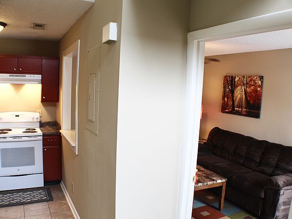 4th image of 1319 Bradley Dr #1b25946da