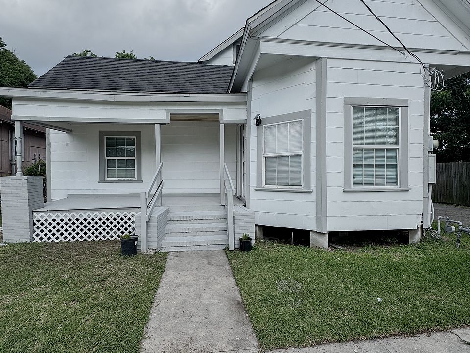 1st image of 2385 Poplar St