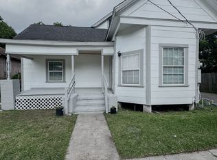 2385 Poplar St, Beaumont, TX 77701
