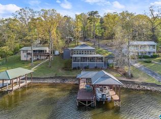 992 Davis Acres Dr, Alpine, AL 35014
