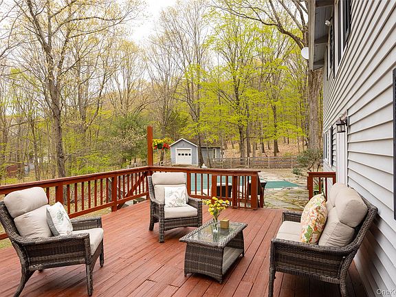 4th image of 33 Willow Brook Ridge