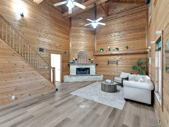 3532 Fm 547, Farmersville, TX 75442