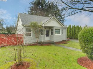 18302 SE Clinton St, Gresham, OR 97030