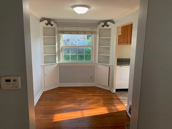 4th image of 1011 E Forrest Hill Ave