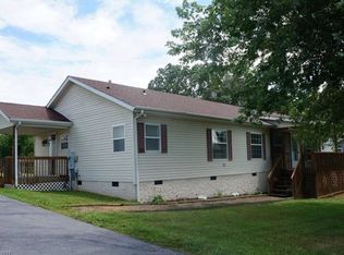 95 English Rd, Candler, NC 28715