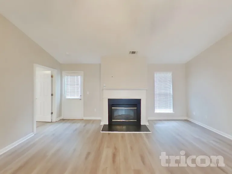 236 Galway Ln — Photo 3