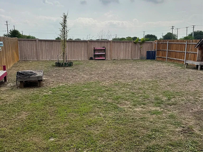 127 Levi Lndg — Photo 4