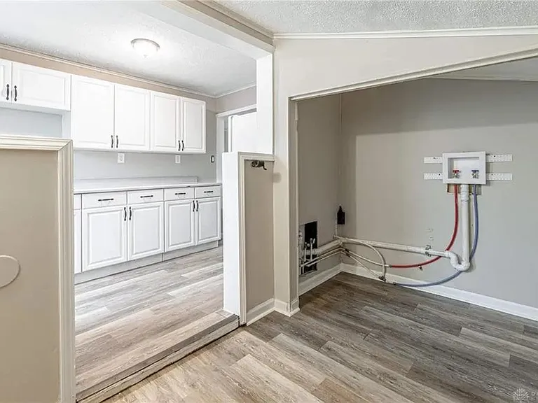 2832 Ferncliff Ave — Photo 14