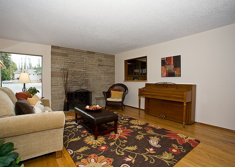 1st image of 18527 Ashworth Ave N