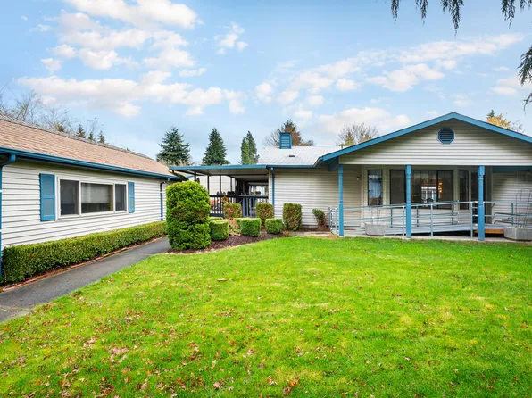 12018 10th Ave S, Seattle, WA 98168